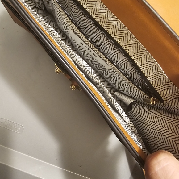 Justfab - Picture 3 of 5